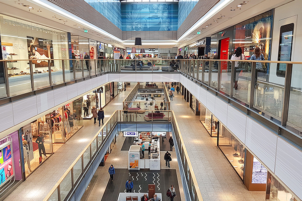 Réimplantation des surfaces commerciales sur paris